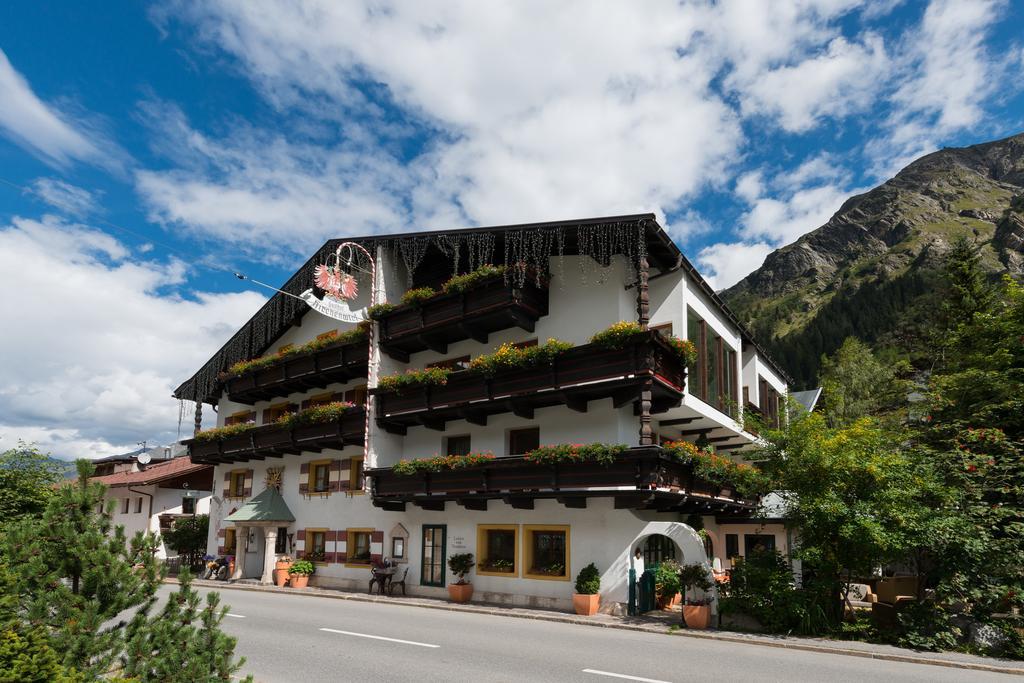 Hotel Der Pitztaler Kirchenwirt St. Leonhard im Pitztal Exterior foto